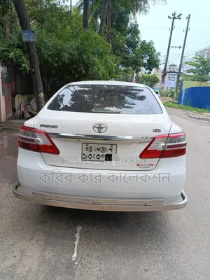 Toyota Corolla 2011 Pearl