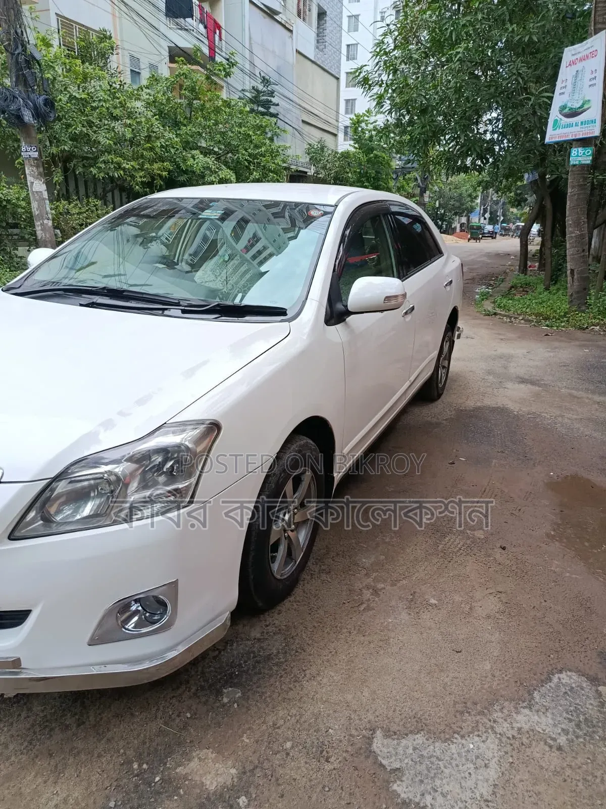 Toyota Corolla 2011 Pearl
