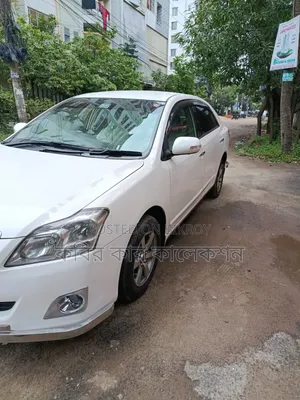 Toyota Corolla 2011 Pearl