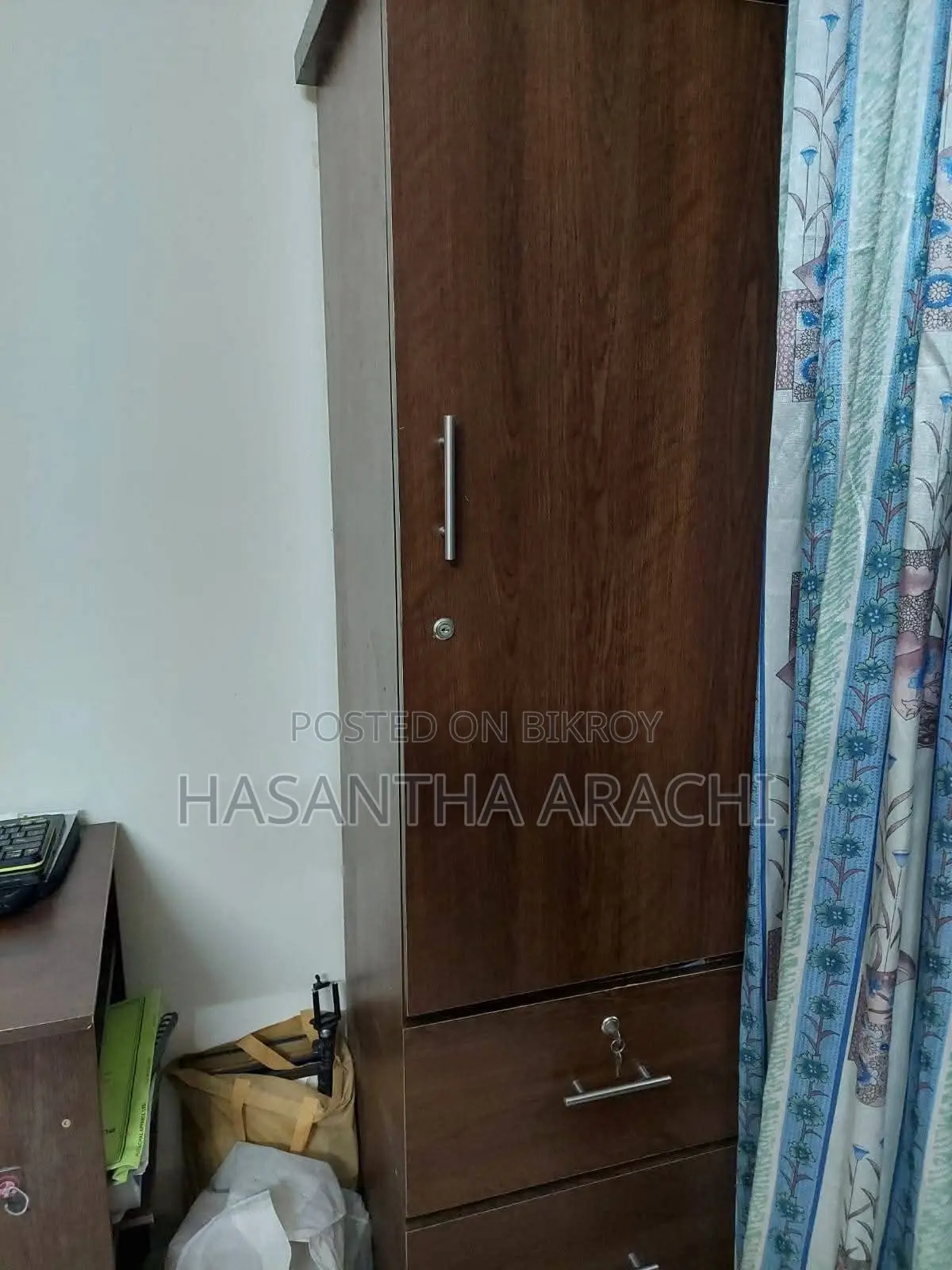 New Looking Cupboard Almirah