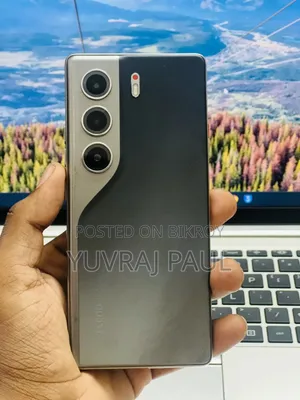 New Tecno Camon 40 256 GB Silver