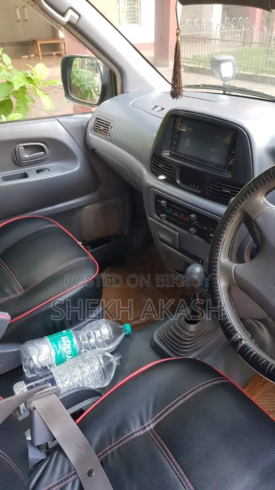 Toyota Noah 2005 White