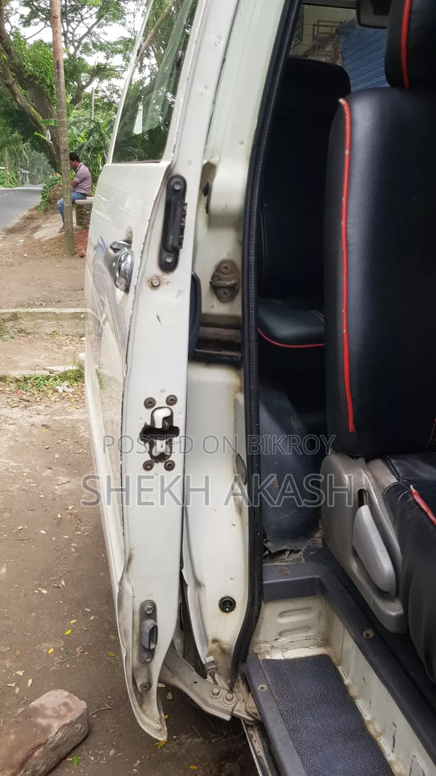 Toyota Noah 2005 White