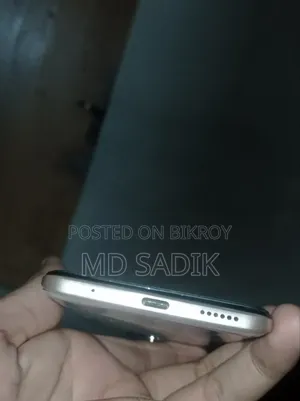 ভিভো এস১ প্রো ১২৮ জিবি সাদা