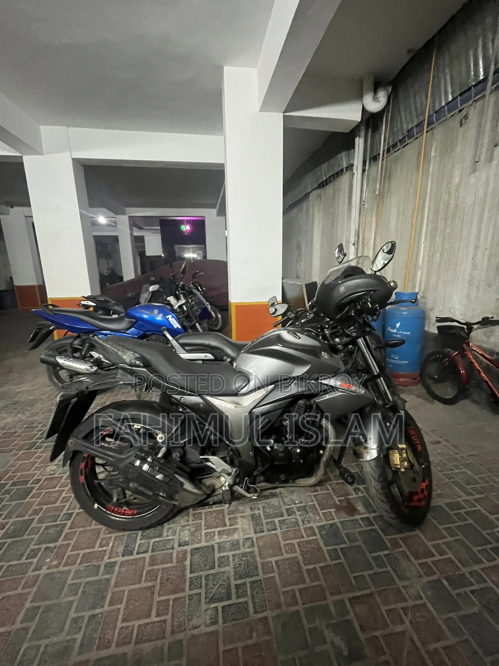 সুজুকি জিক্সার মনোটোন ২০১৯ গ্রে