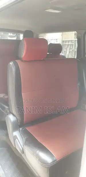 Toyota HiAce 2012
