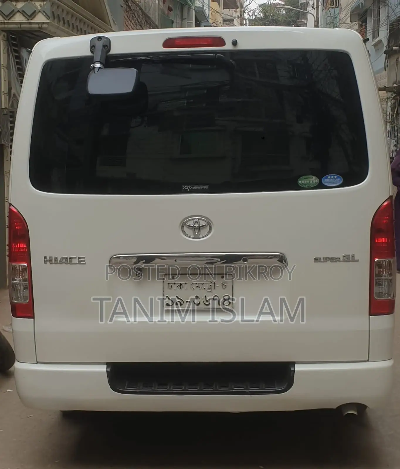 Toyota HiAce 2012