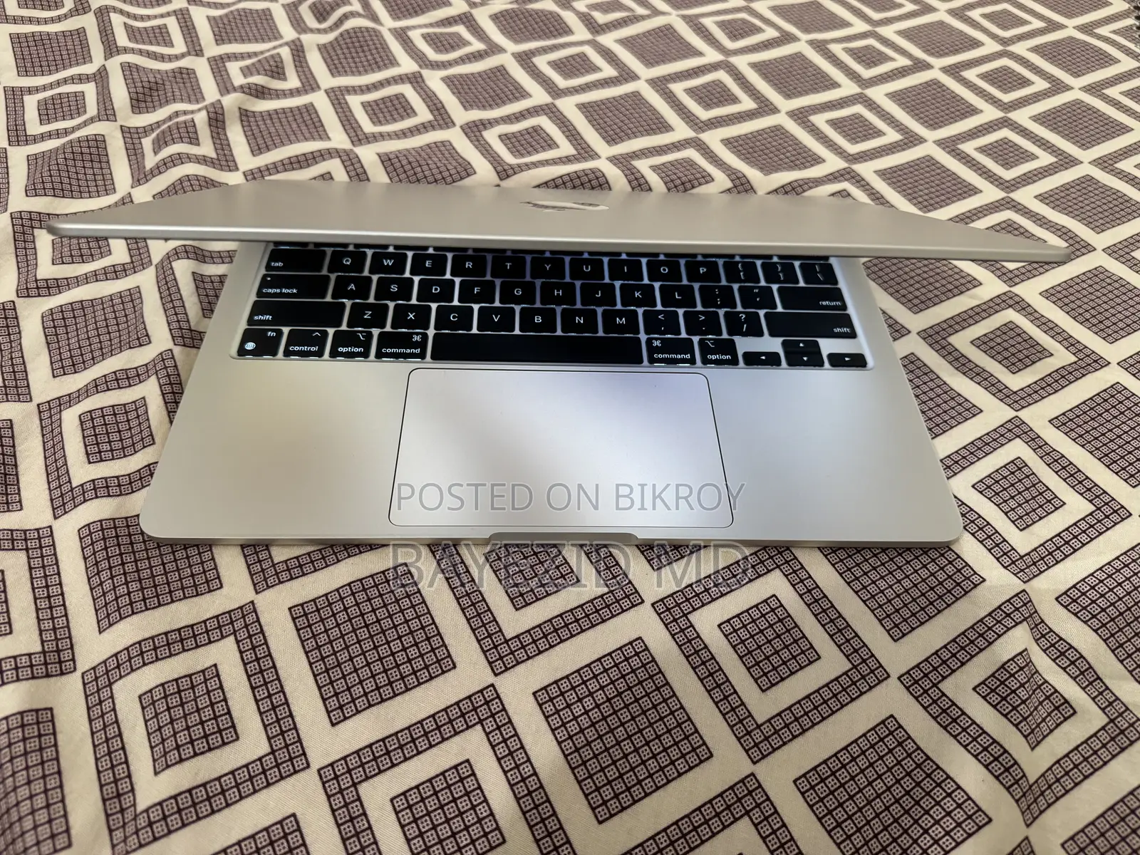 Laptop Apple MacBook Air 2022 M2 8GB Apple M2 SSD 256GB