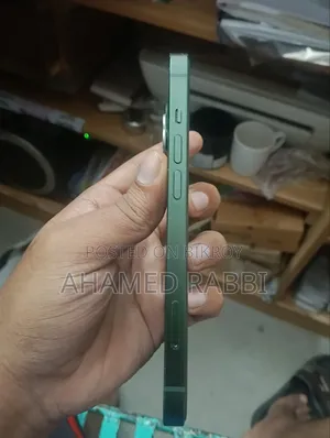 Apple iPhone 13 128 GB Green