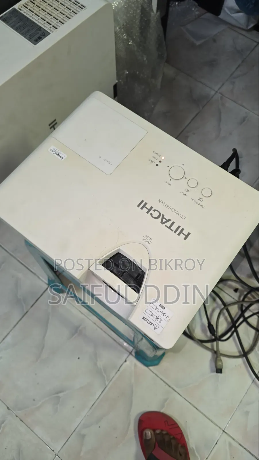 HITACHI Projector Model Cp-Wx3041wn