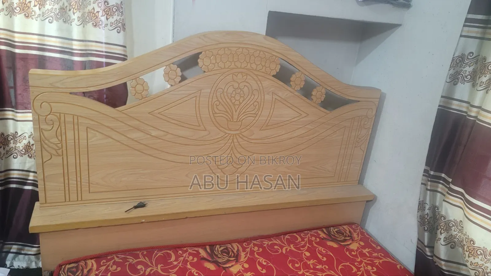 Almost new board bed for sale + including mattress