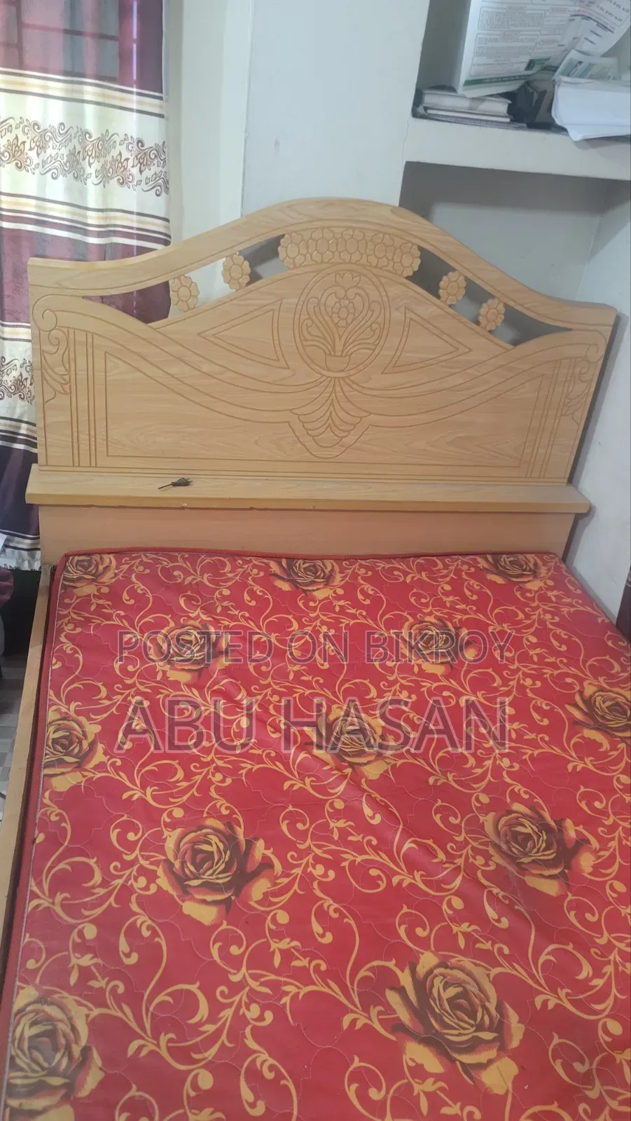 Almost new board bed for sale + including mattress