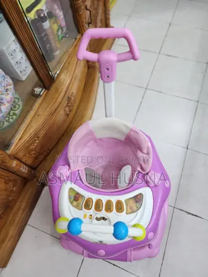 চায়না বেবি ওয়াকার