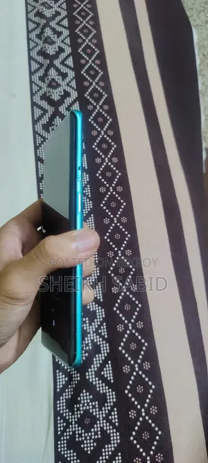 ওয়ানপ্লাস ৮ প্রো ১২৮ জিবি নীল
