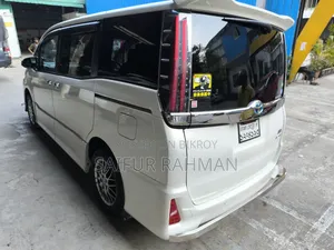 Toyota Noah 2019 Pearl