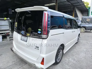 Toyota Noah 2019 Pearl