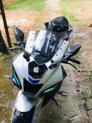 Yamaha R1 2022 Silver