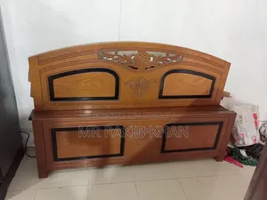 ভিনিয়ার উডের খাট
