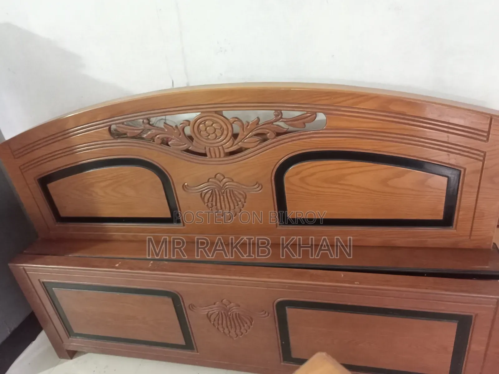 ভিনিয়ার উডের খাট