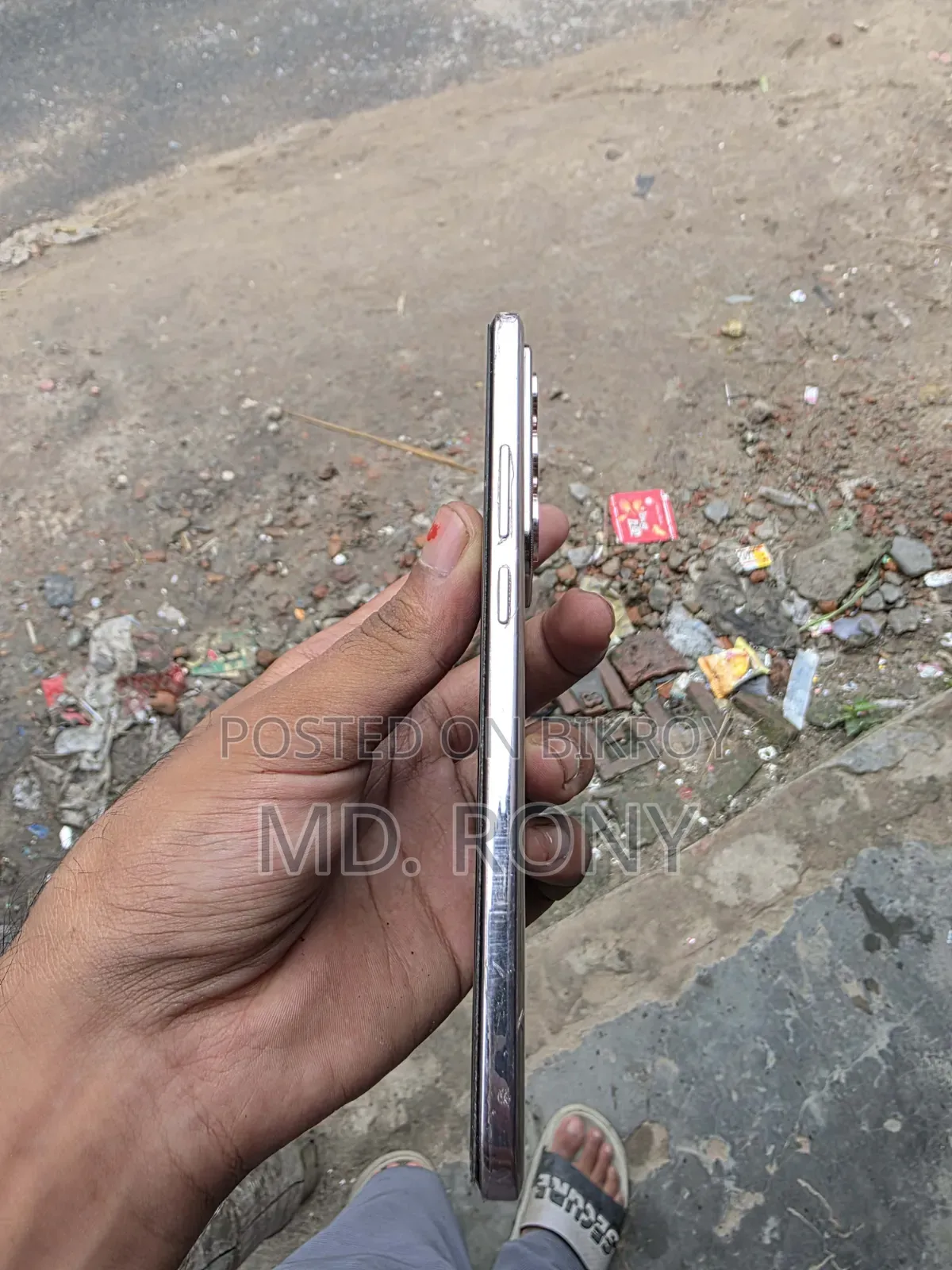 ওপ্পো রেনো১২ প্রো ৫১২ জিবি সিলভার