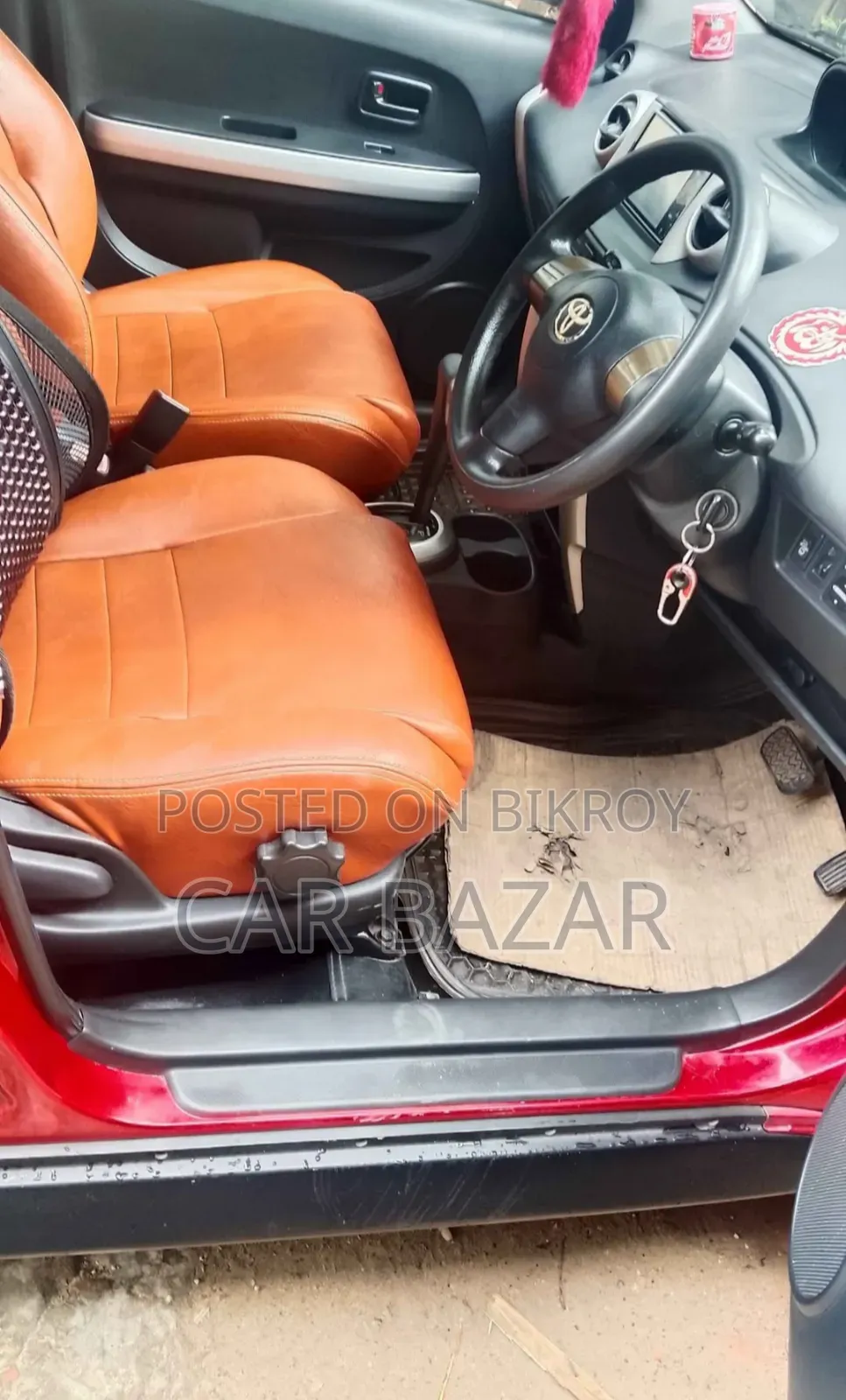 Toyota IST 2004 Red