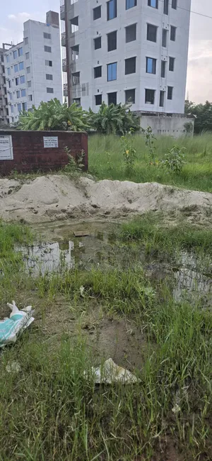Uttara 3rd Phase 60' Wide Road 3 Katha Plot