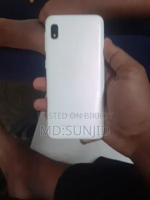 Samsung A10 32 GB Blue