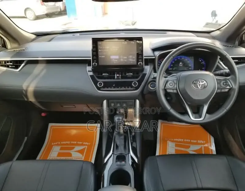 Toyota Corolla Cross 1.8 Hybrid FWD 2022 Black
