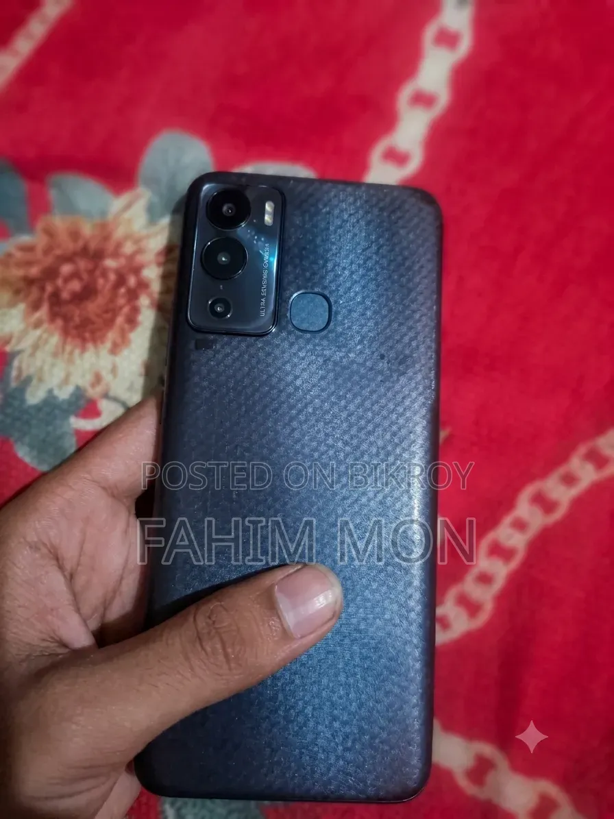 ইনফিনিক্স হট ১২ প্লে ৬৪ জিবি ব্ল্যাক