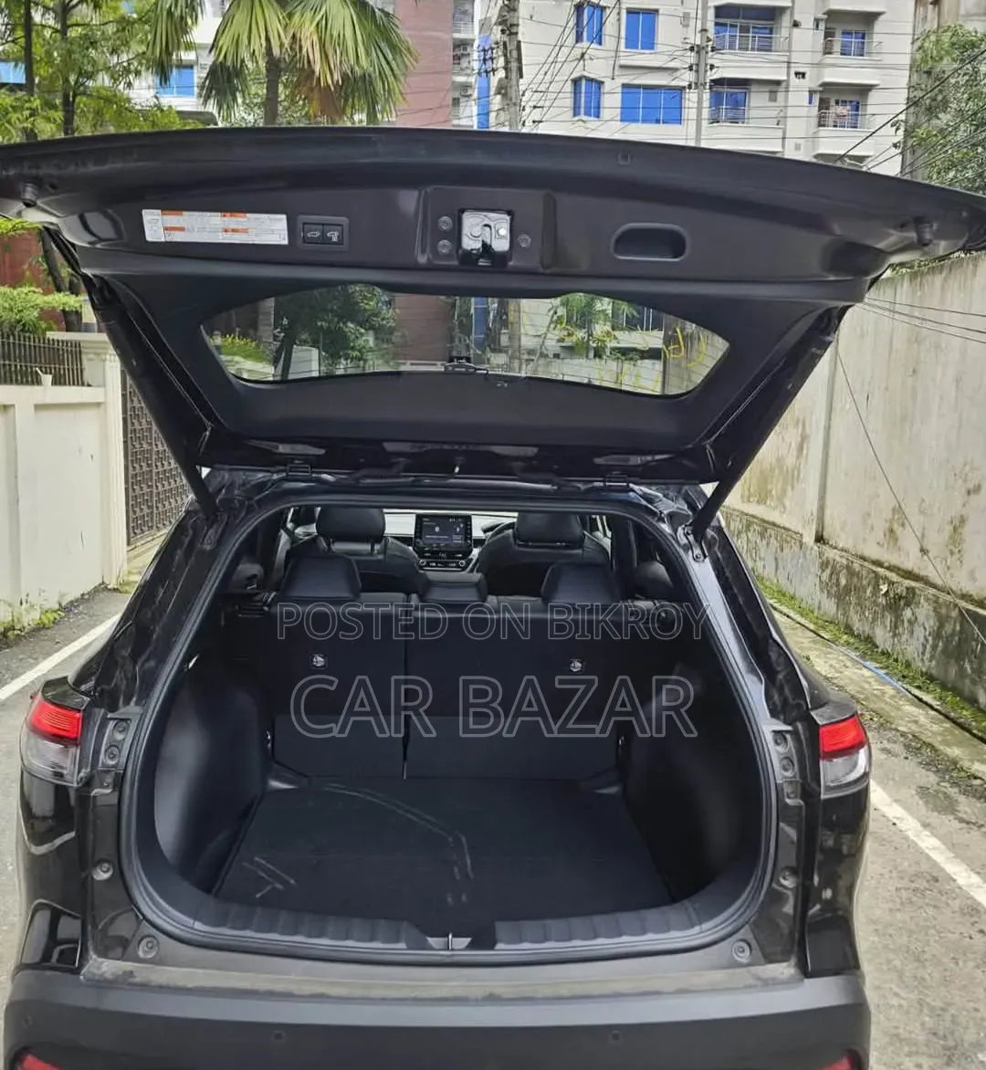 Toyota Corolla Cross 1.8 Hybrid FWD 2022 Black