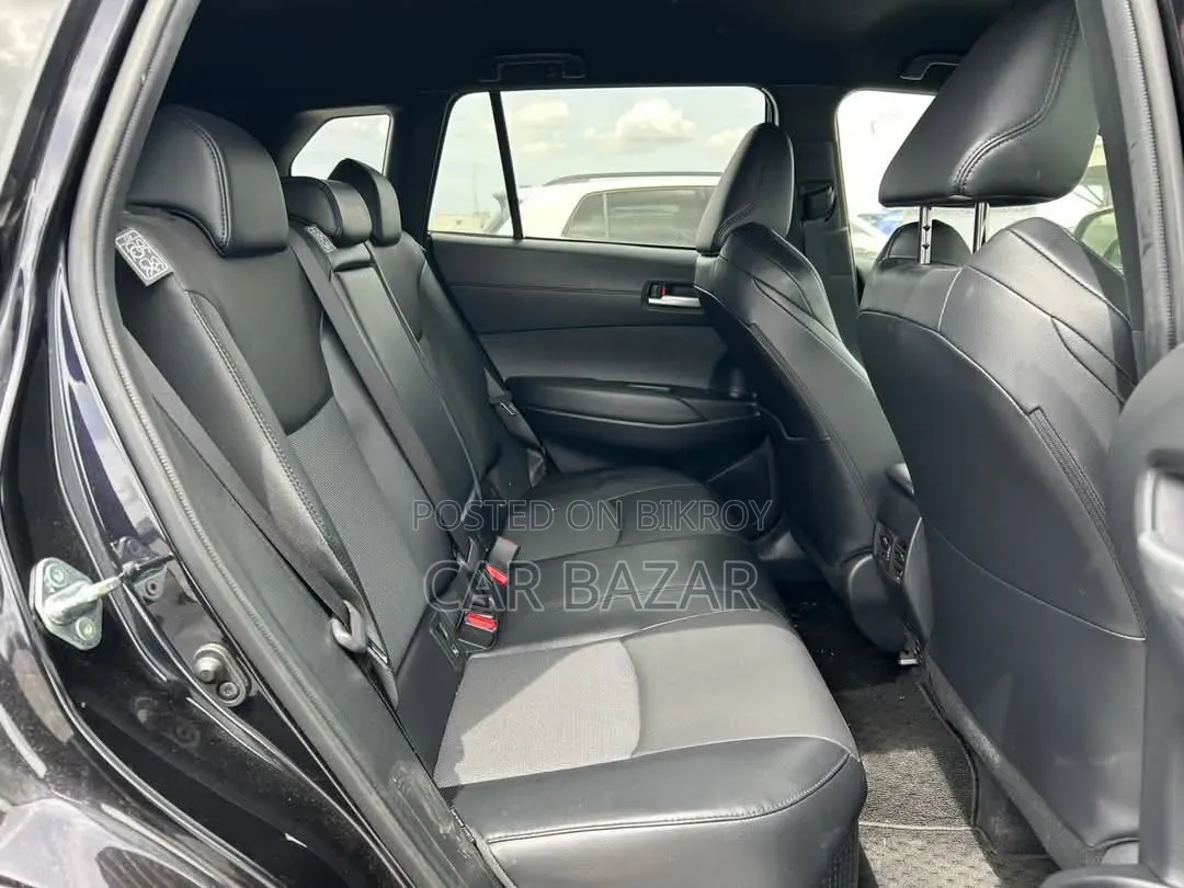 Toyota Corolla Cross 1.8 Hybrid FWD 2022 Black