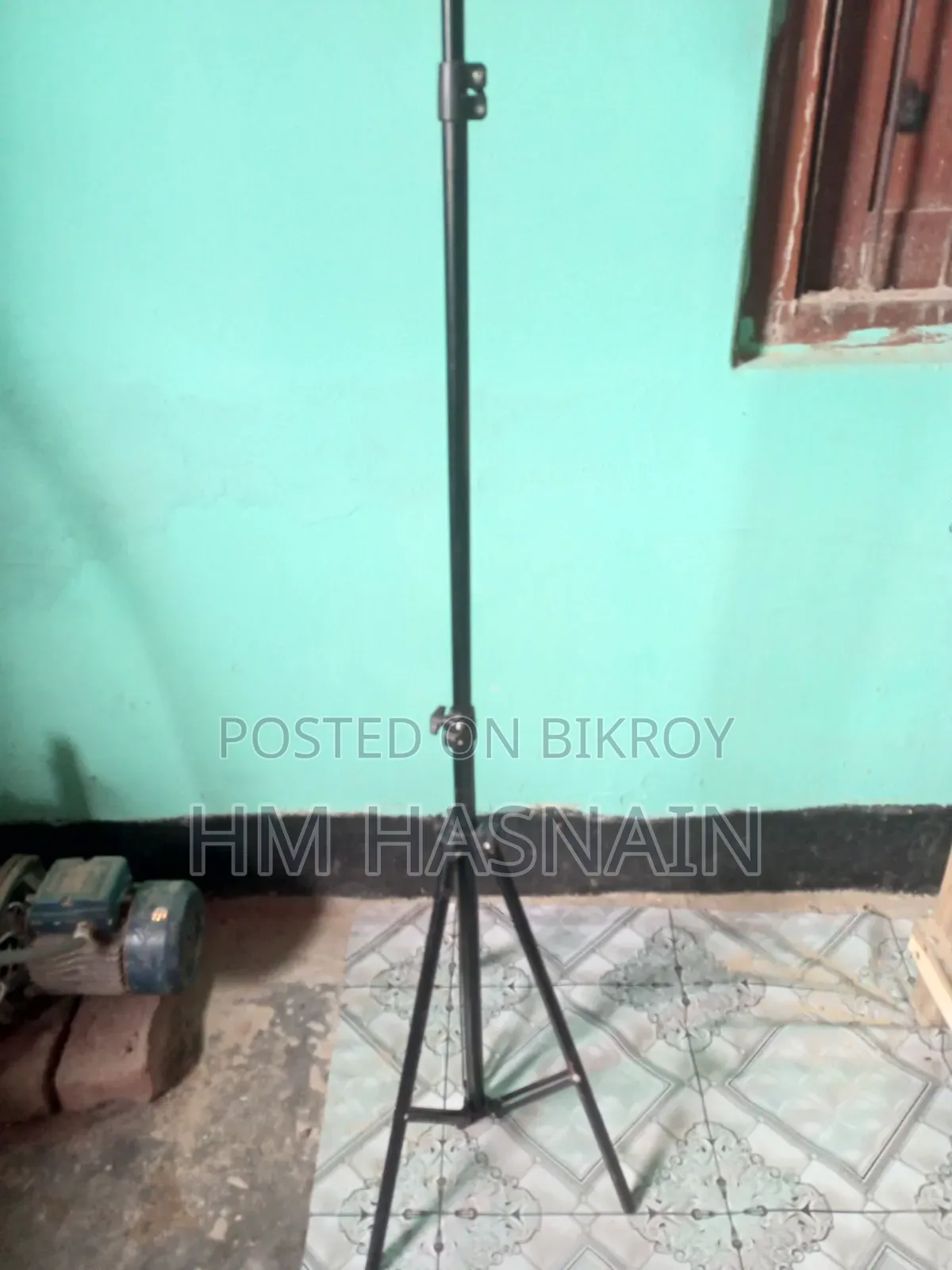 6 feet, Mobile Stand