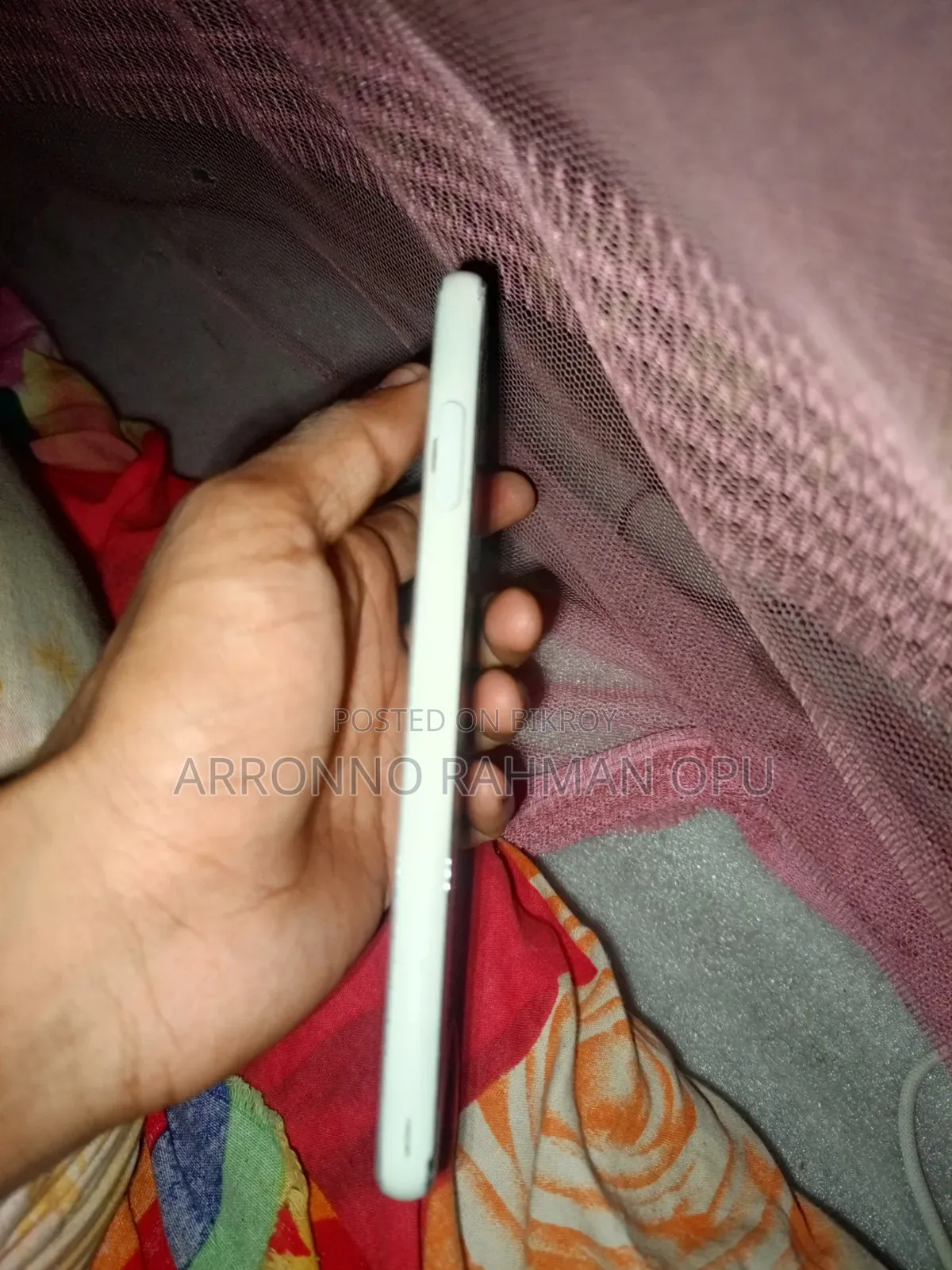 সনি এক্সপেরিয়া ১০ ৩ ১২৮ জিবি সাদা