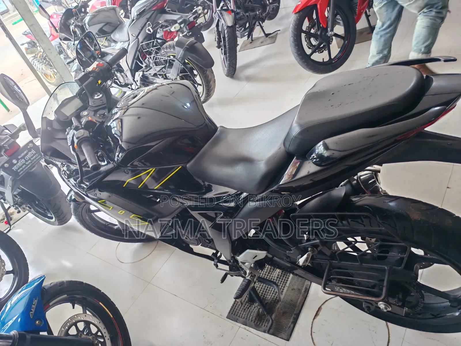 Suzuki Gixxer SF FI 2025 Black