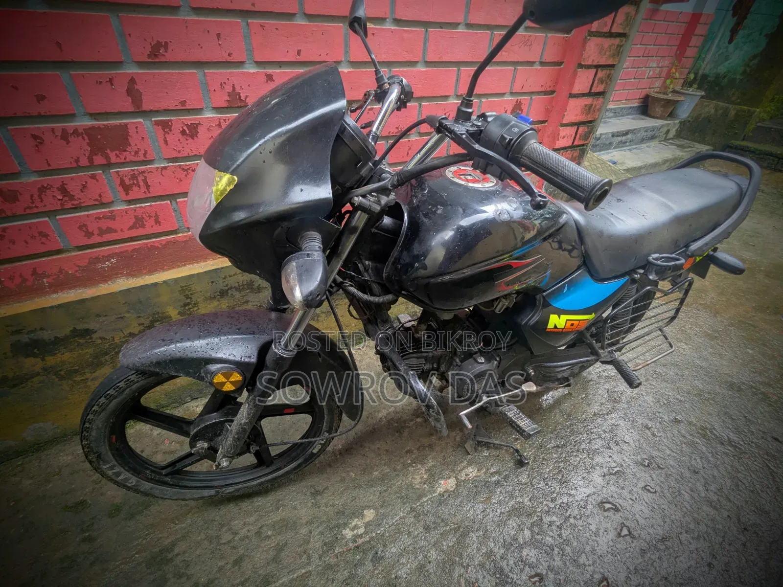 Walton Cruize 2010 Black