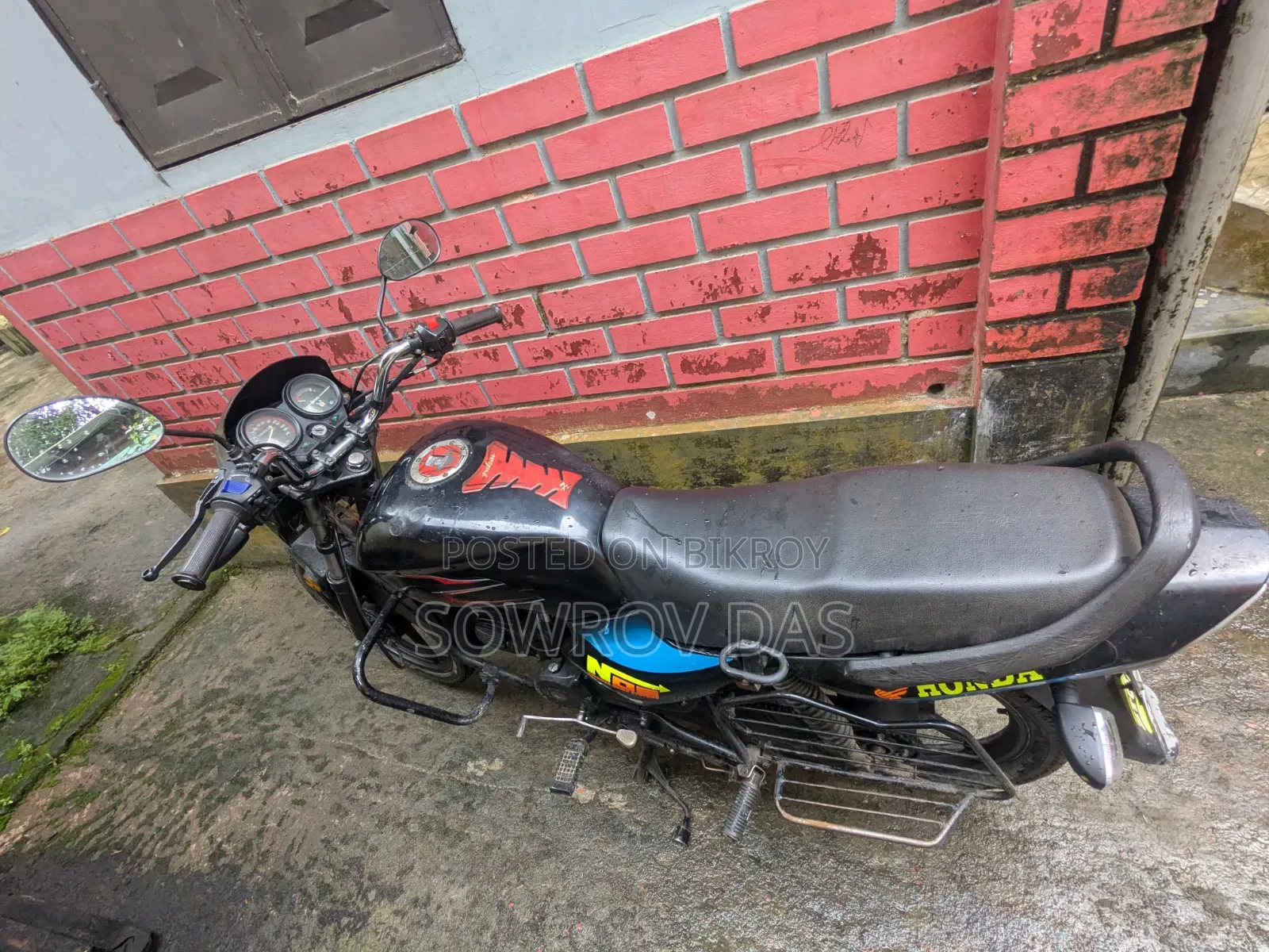 Walton Cruize 2010 Black