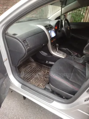 Toyota Corolla Fielder 2011 Silver