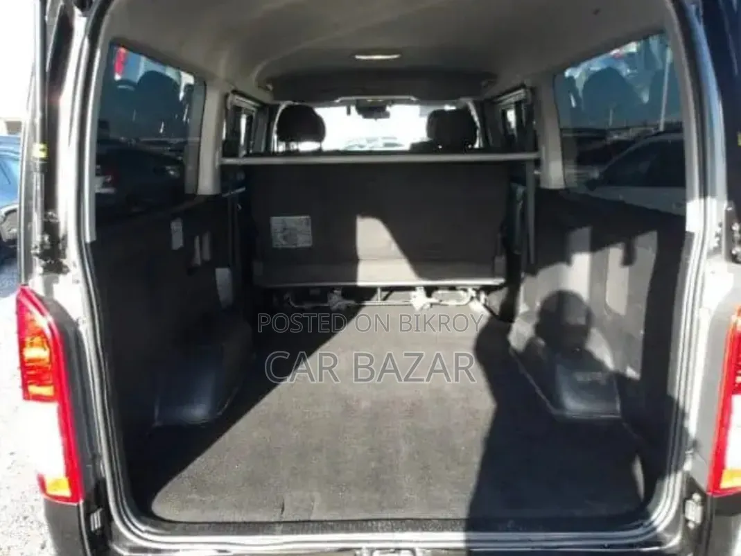Toyota HiAce 2020 Black