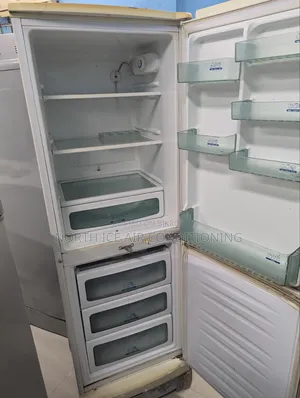 Icon Milk Colour Frost Freeze 231 Ltr.