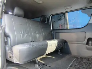 Toyota Grand HiAce 2002 Pearl