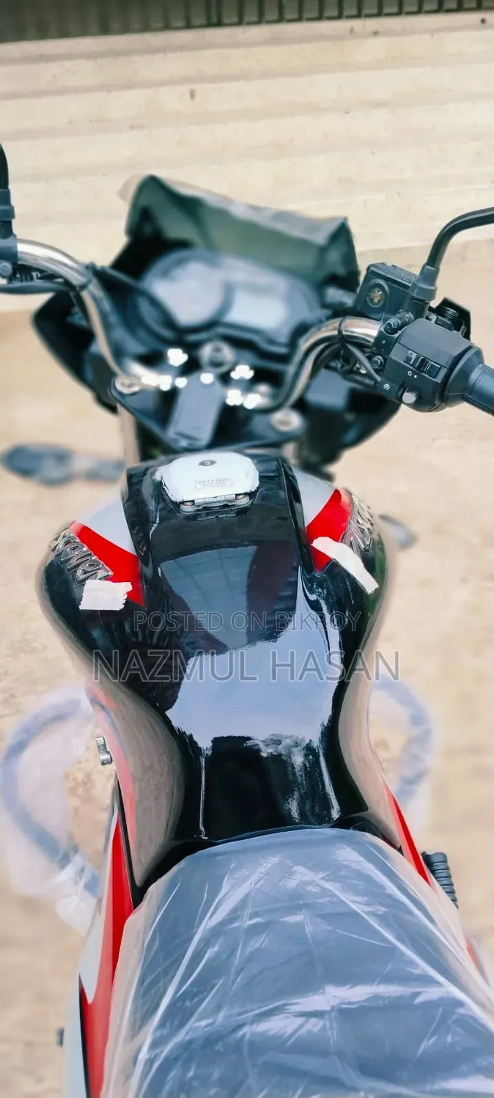 বাজাজ ডিসকভার ১২৫ ২০২৬ ব্ল্যাক