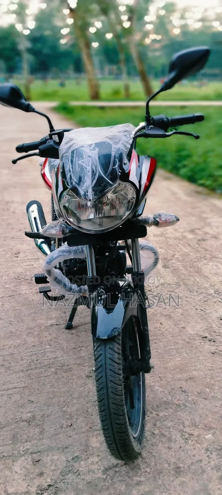 বাজাজ ডিসকভার ১২৫ ২০২৬ ব্ল্যাক