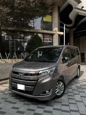 Toyota Noah 1.8 Front Wheel Drive Hybrid (7 seater) 2020 Brown