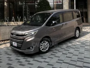 Toyota Noah 1.8 Front Wheel Drive Hybrid (7 seater) 2020 Brown