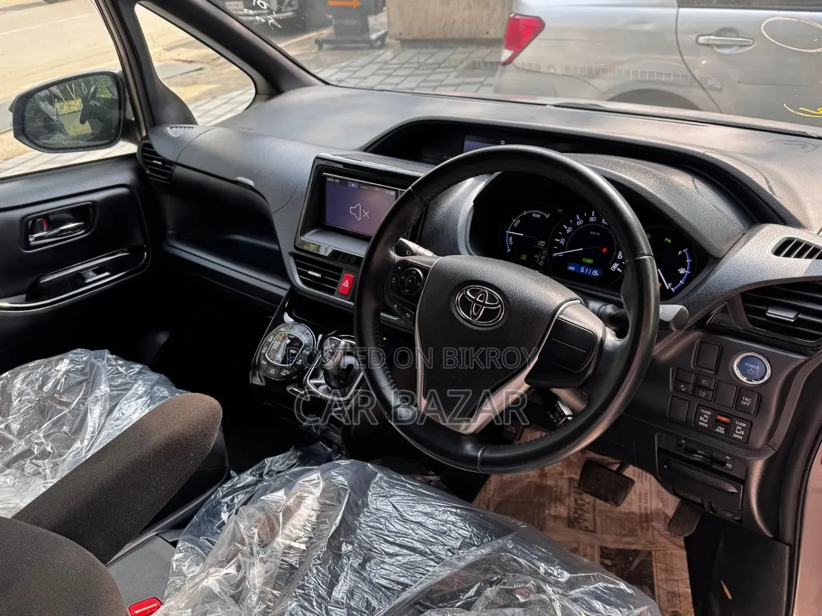 Toyota Noah 1.8 Front Wheel Drive Hybrid (7 seater) 2020 Brown
