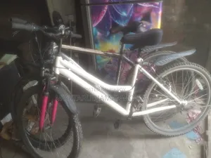 একটি বাইসাইকেল বিক্রি হবে