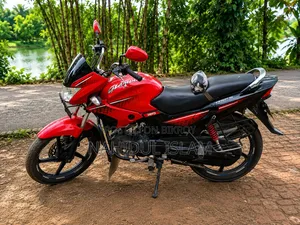 Hero Glamour 2022 Red