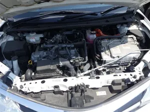 Toyota Corolla Fielder 1.5 Hybrid FWD 2021 White