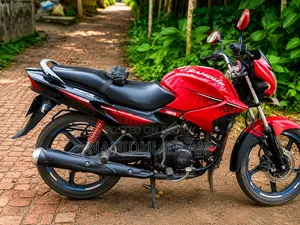 Hero Glamour 2022 Red