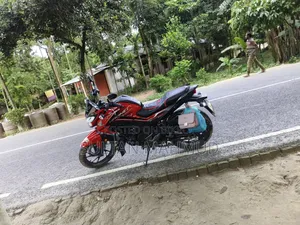 হোন্ডা হর্নেট ২০২১ লাল